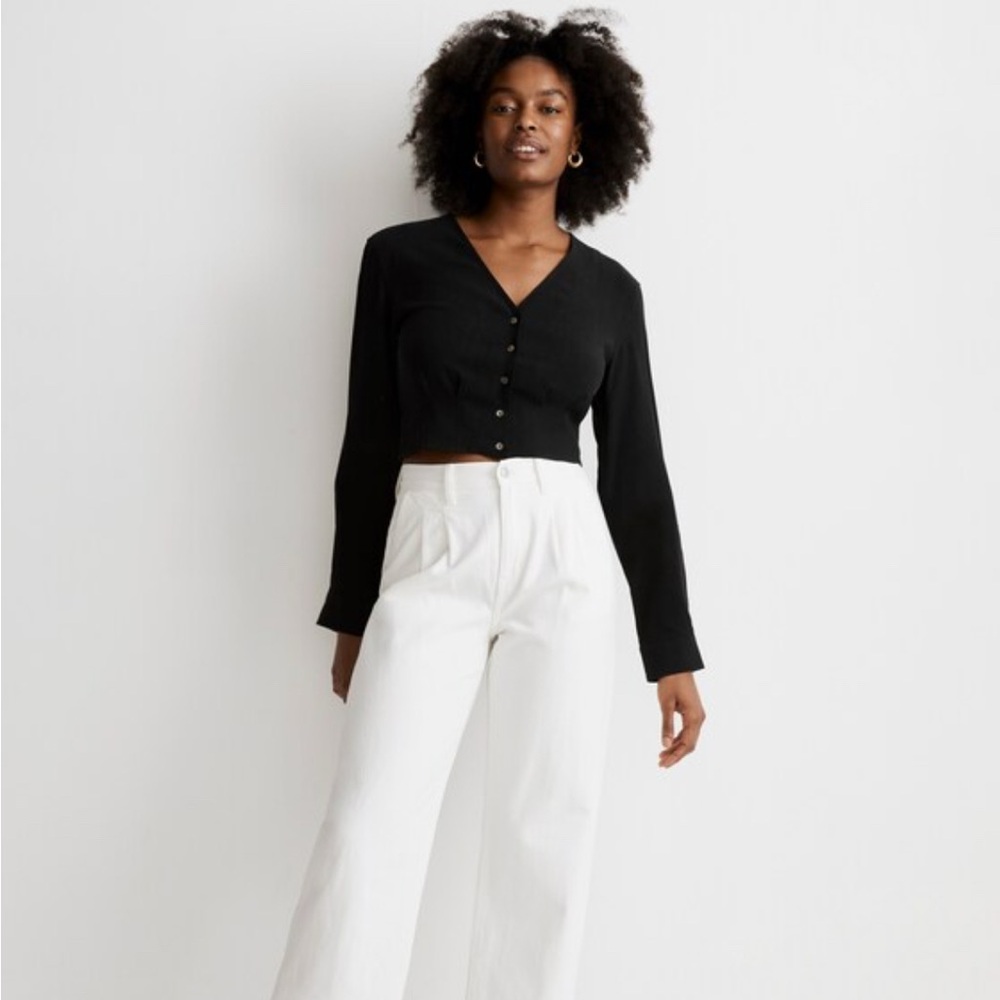Madewell v-neck long sleeve button down cropped blouse - like new